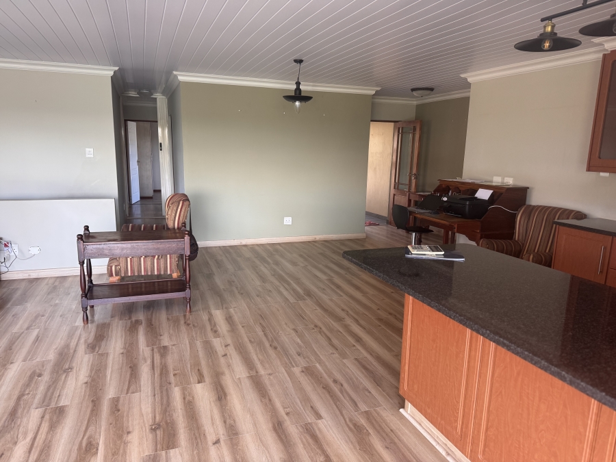 4 Bedroom Property for Sale in Monte Christo Western Cape